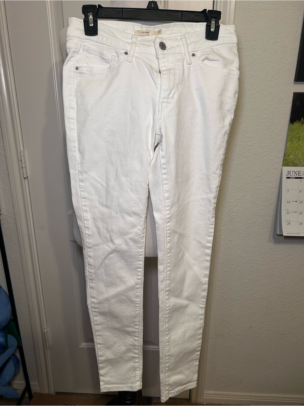 Women's White Skinny Jeans - Classic Stretch Skinny